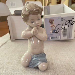 Lladro 06496, Nino Orando - A Child's Prayer, New in Box *AUTHENTIC*